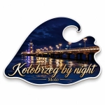 Magnes pamiątkowy przedstawiający Molo w Kołobrzegu nocą