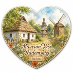 Pamiątkowy magnes Muzeum Wsi Radomskiej z motywem tradycyjnej wioski