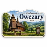 Pamiątkowy magnes Pozdrowienia z Owczary z drewnianym kościołem w górskim krajobrazie