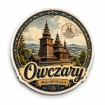 Pamiątkowy magnes Owczary z motywem drewnianego kościoła, górskiego krajobrazu i lasów