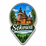 Magnes pamiątkowy z motywem drewnianego kościoła w Sękowej